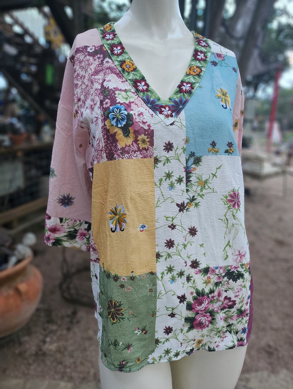Unbranded Floral Patchwork Like Pattern With Embroidery Flower Tunic Blouse M